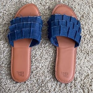 Women’s slip on sandals